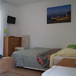 Bursztyn 2 - Na Parterze - Rowery - Plac Zabaw - Tenis Stolowy Homestay szállás